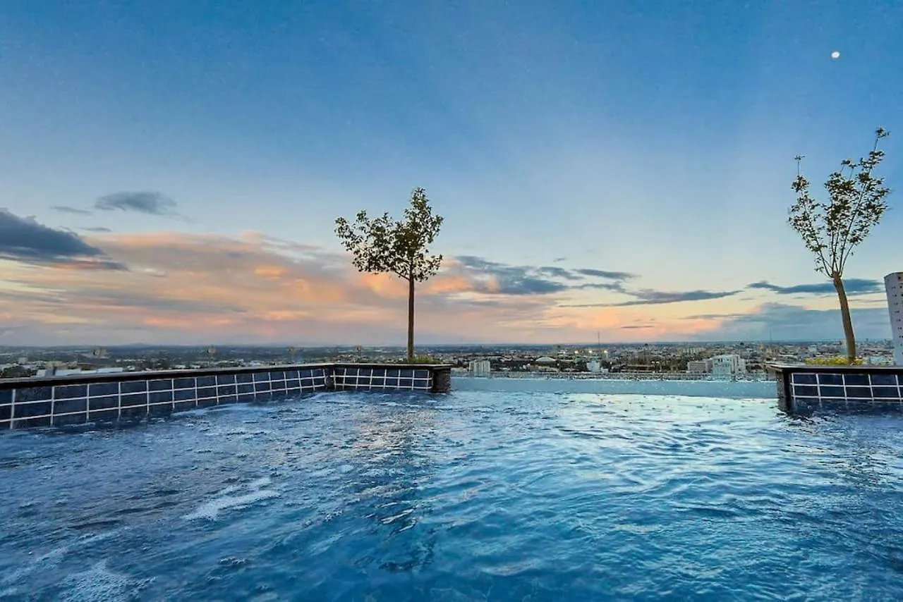 アパート Luxury Centric Upscale Condo Los Prados