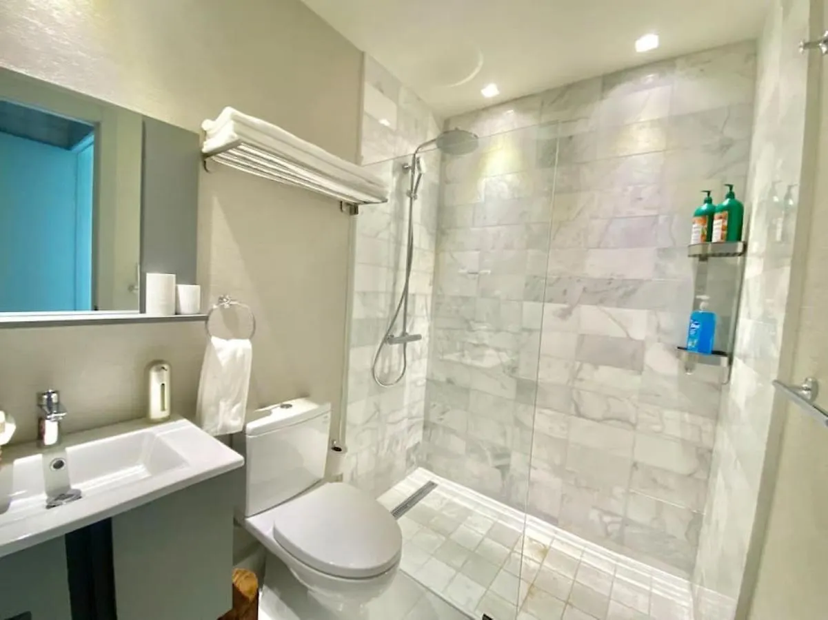 Luxury Centric Upscale Condo Los Prados アパート